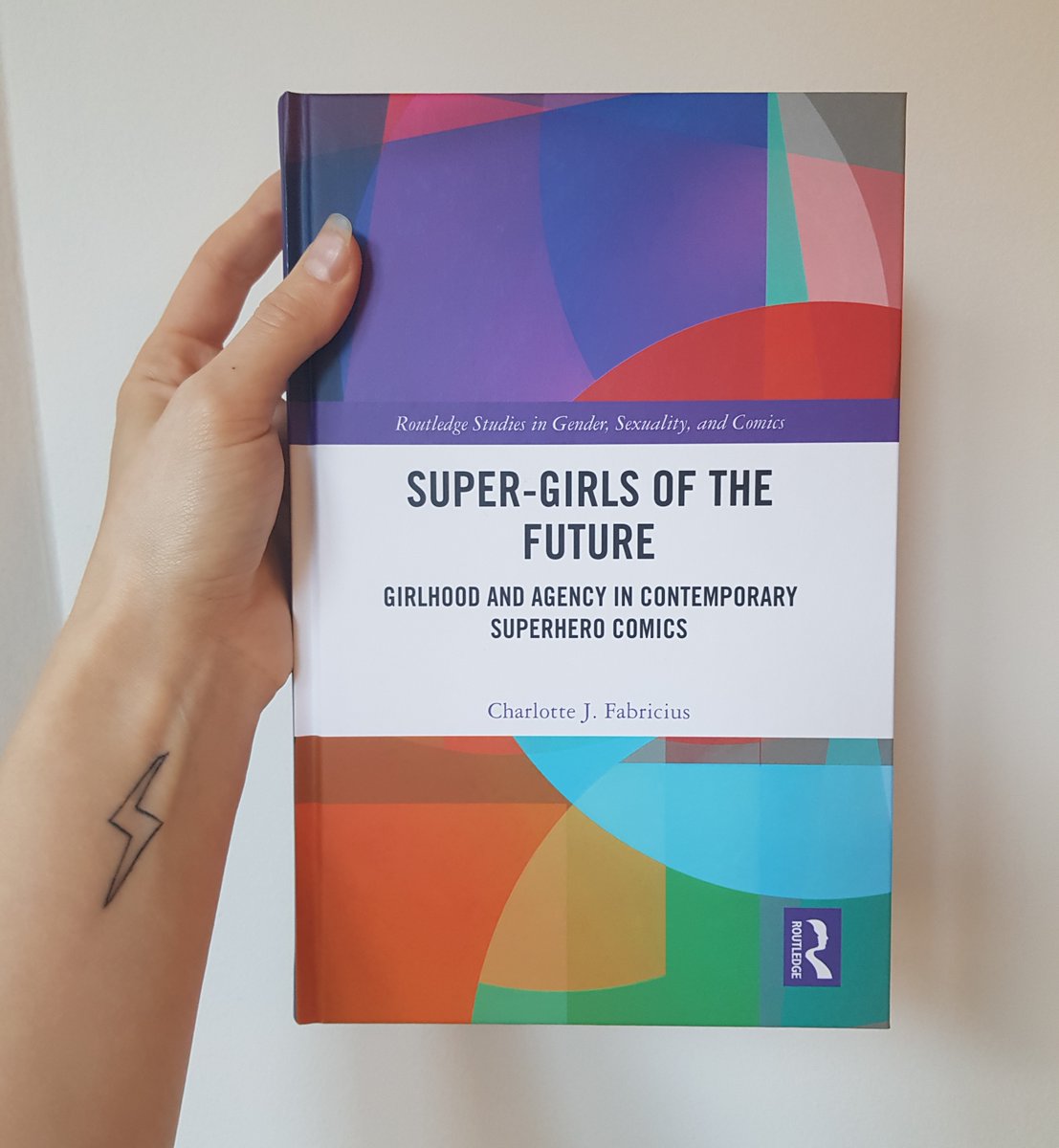 ’Super-Girls of the Future’ is out today! Ask a librarian to get you a copy (or buy it here routledge.com/p/book/9781032…) if you’re into superheroes, girl studies, comics studies, Ahmedian affect theory, or just want to know why and how Ms Marvel changed super-girls as we knew them.