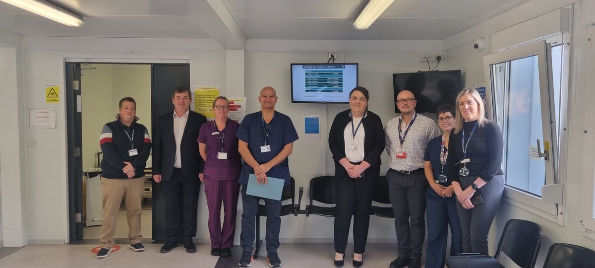 CavanMonaghanH1's tweet image. Today was go live day in the Emergency Department for our new display of patient waiting time screens, this has been a very successful collaboration between Cavan, RCSI iPMS team, RCSI ehealth and HSE IIS team.  Super work by all involved @RCSI_Irl @CavmonN