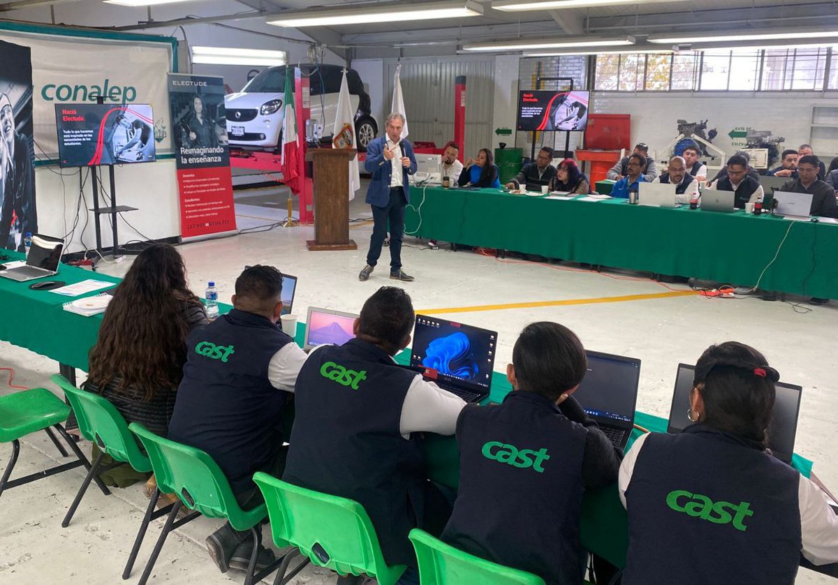 Conalep_Edomex's tweet photo. Da inicio el proceso de implementación y entrenamiento en el uso de equipos ELECTUDE, a personal de Talleres y Laboratorios de Atizapán 1, Del Sol, IBQ y Los Reyes La Paz, así como Evaluadores de la Entidad de Certificación y Evaluación.
#ApasionadamenteCONALEP
#ElPoderDeServir https://t.co/DrU32vYox8