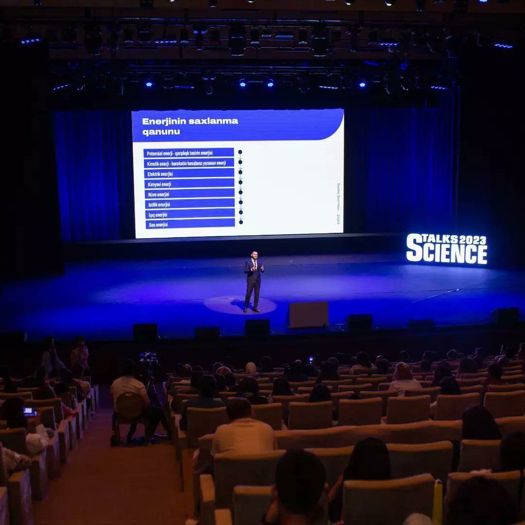 sciencetalks_az's tweet photo. Heydər Əliyev Sarayındakı "Science Talks 2023" panelindən ilk görüntülər.

Tədbirdə Barış Özcan (Online), Çağrı Mert Bakırcı, Sadiq Şamilov və Ruhi Çenet fərqli və rəngarəng mövzularda çıxış etdilər. 

#sciencetalks2023 #çağrımertbakırcı #barışözcan #ruhiçenet #sadiqşamilov https://t.co/tjBbogNBJ1