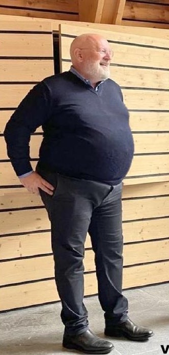 rob_westerduin's tweet photo. @F__Timmermans Het enigste wat jij naar voren brengt zijn kotsneigingen !!! 🤮🤮🤮🤮🤮 https://t.co/wjbR3Tib98