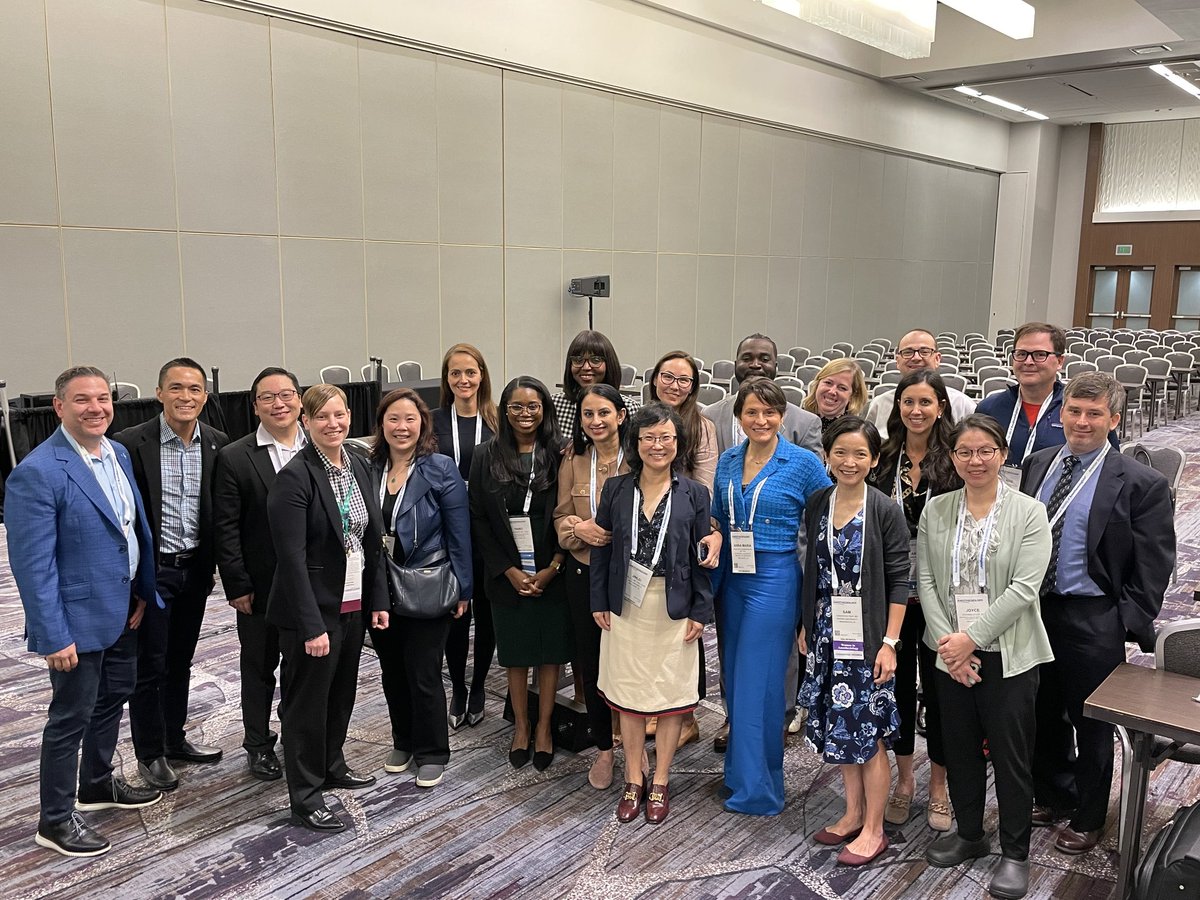 Great meeting of the ASA Committee on #regionalanesthesia and acute pain medicine this morning led by @rljohnsonmd (Chair) and @jinlei_li (Vice-Chair) 💪🏽 Check out the 'face' of RAAPM! 👏🏽👏🏽 #ANES23 #ANES23PhotoChallenge