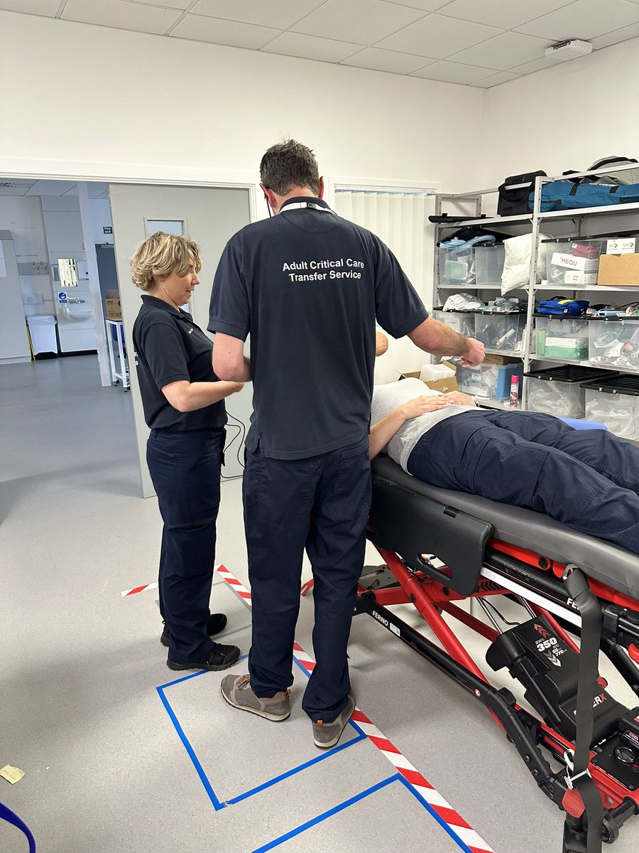 Transfer tweet media