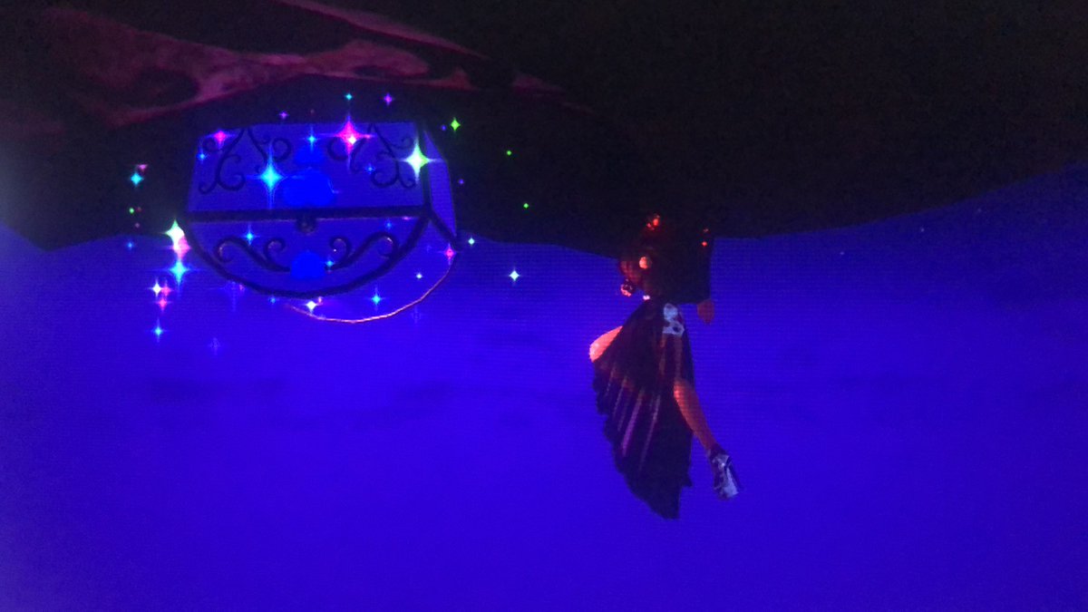 valkerieval's tweet photo. The sky chest is upside down 😂 https://t.co/WrjASmOrPS