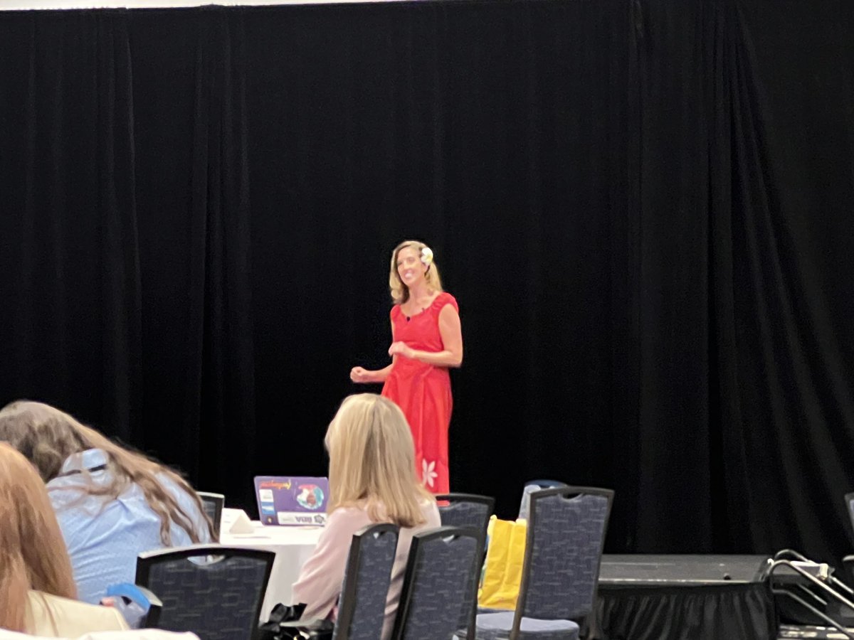 brianwfrazier's tweet photo. Getting things done…. And what we’re not going to do. Learning to Hula w/@jamie_champagne #bawbos https://t.co/px9oMmPIhH