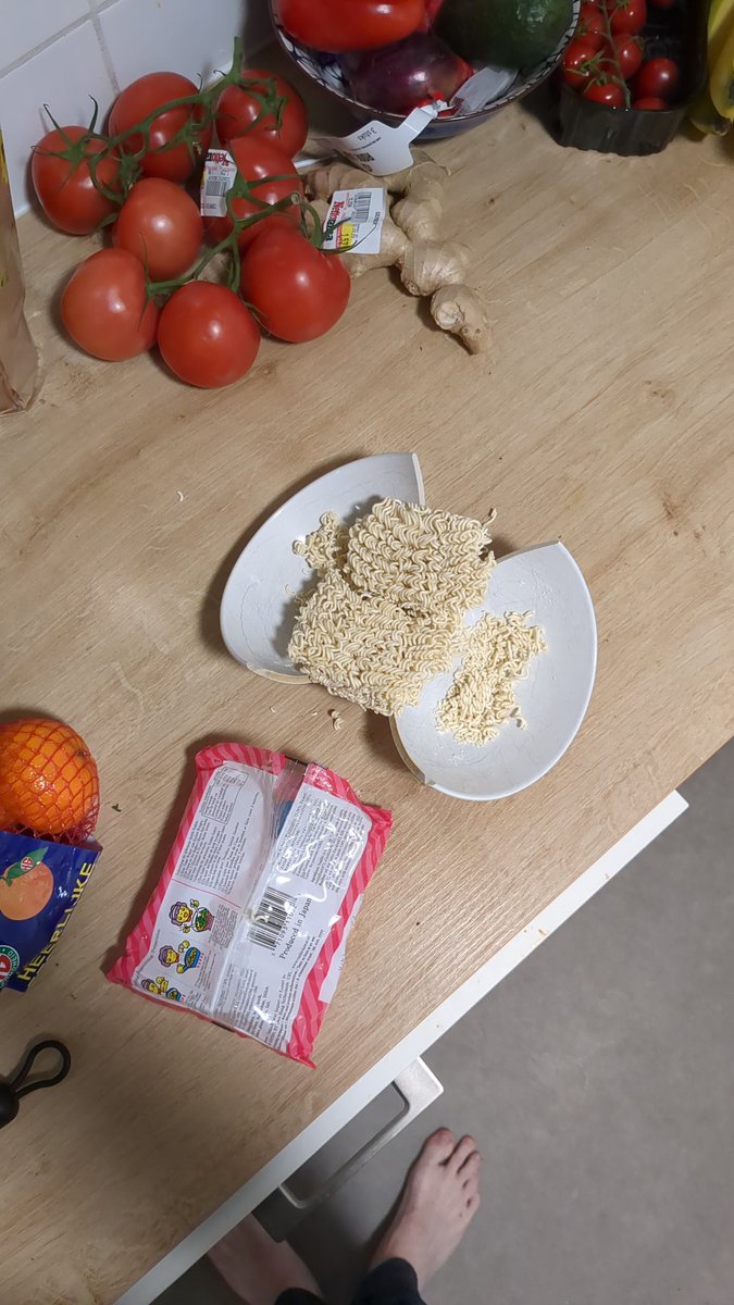 Everτ τ, τ tweet media