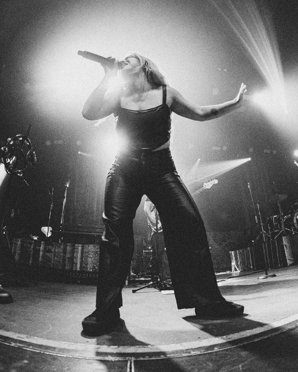 MONOWHALES tweet media