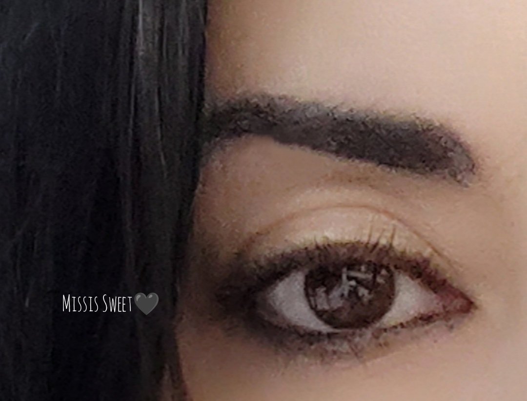 MissisSweet7's tweet image. Como dijo el gran Benedetti: 

"Todo fue tan fluido, tan espontáneo, tan natural,que a ninguno de los dos nos pareció nada raro que de pronto mi mano estuviera en su mano, que nos miráramos a los ojos como dos adolescentes o dos tontos.”

#Lunesde...un ojo👁️
Buenas noches Almas💫