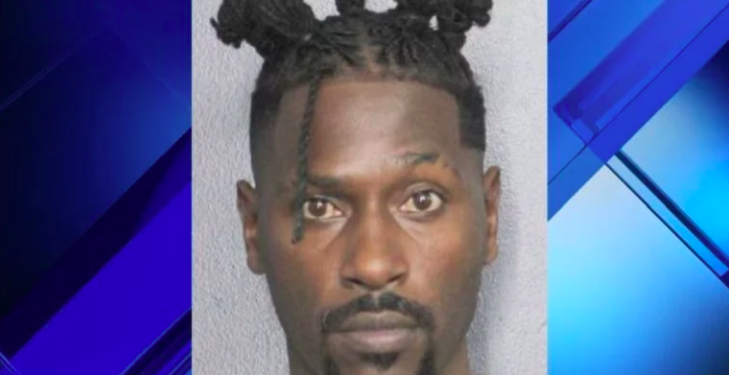 DailyLoud's tweet photo. Antonio Brown reportedly arrested after failing to pay child support https://t.co/Cj2zoDXklx