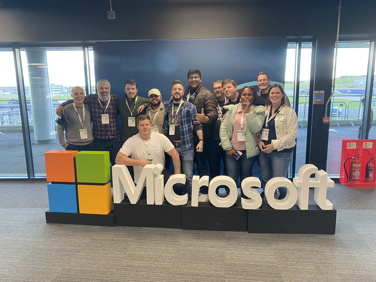 Richie4love's tweet image. So happy I got to attend South Coast Summit 2023 it was an ama-zing experience and definitely a memory to cherish. 

Learnt a lot and got to meet a lot of individuals I look up to in the community 😍🤩🤩

#Communityrock 💪🏾🥳🥳 more pictures incoming 😂😁😁🕺🏽🕺🏽@M365Summit #SCS2023