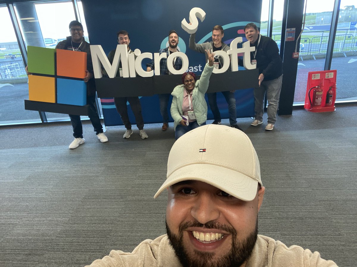 Richie4love's tweet image. So happy I got to attend South Coast Summit 2023 it was an ama-zing experience and definitely a memory to cherish. 

Learnt a lot and got to meet a lot of individuals I look up to in the community 😍🤩🤩

#Communityrock 💪🏾🥳🥳 more pictures incoming 😂😁😁🕺🏽🕺🏽@M365Summit #SCS2023