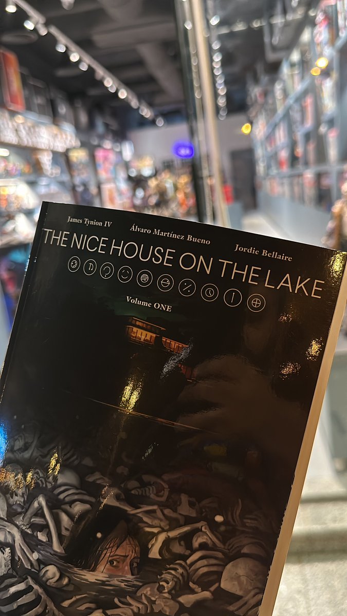 Enjoying reading #TheNiceHouseOnTheLake 🤩