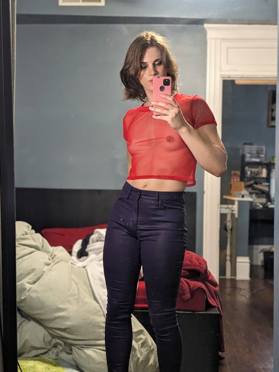 sofiabuffgf's tweet photo. fit check https://t.co/fJATFIUS6T