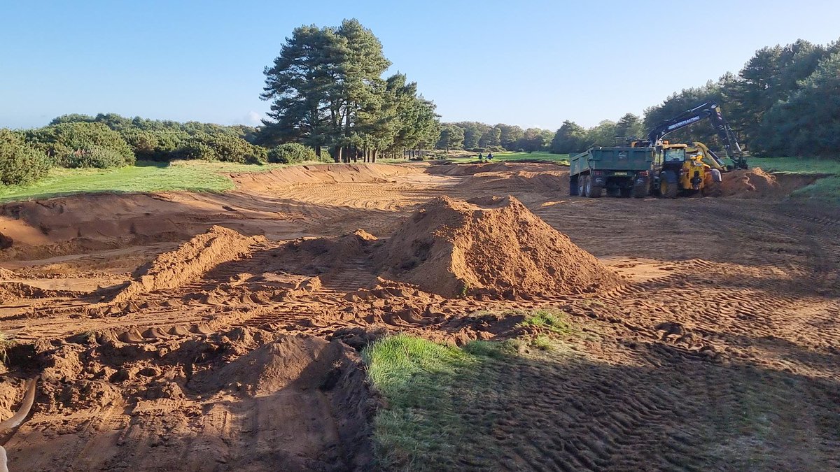 Team_Ganton's tweet image. Lots currently going on @GantonGC as we approach winter.  Annual cut and collect of golf course rough, fairway maintenance and seeding work across all areas. The first of our projects is also well underway making further exciting improvements  to the 9th hole.