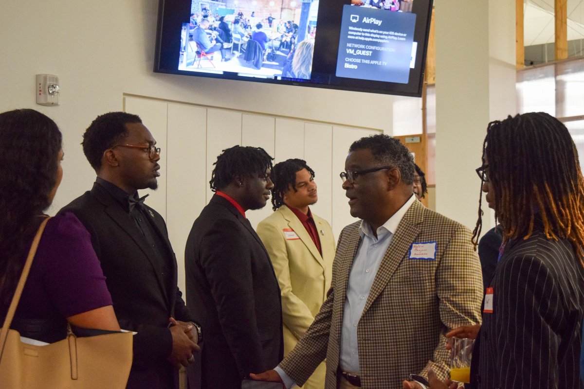 CodeSchoolMphs's tweet image. We couldn't be happier for our #CodeSchool graduates as they embark on their new adventure as full-time software developers in the booming Memphis tech sector! @EpicenterMemphis @TheCollectiveBlueprint
Congratulations to all our talented students! 🎊 #MemphisTech #GritGrindCode