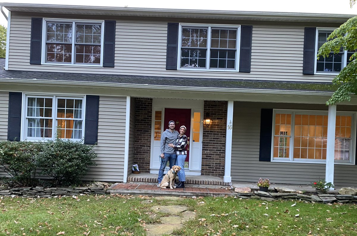 Excited to share that <a href="/REast_Eazy/">Rex</a> and I bought a house!

Can’t wait for this next chapter🤍
