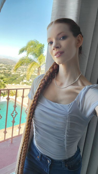 On set in LA! What a gorgeous day to get FUCKED 💖 https://t.co/x93lVRmrZY<a href="/tag/mvsales"class="tags"><span>#mvsales</span></a>