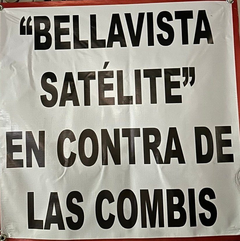 NO AL TRANSPORTE ESCOLAR PRIVADO DENTRO DEL FRACCIONAMIENTO <a href="/delfinagomeza/">Delfina Gómez A.</a> <a href="/TonyRodriguezMX/">Tony Rodríguez</a> <a href="/Gob_Tlalne/">Gobierno de Tlalnepantla</a> <a href="/PCTlalne/">Dirección Municipal de Protección Civil</a> <a href="/edomex/">Gobierno del Estado de México</a> <a href="/DanielSibaja_/">Daniel Sibaja</a>