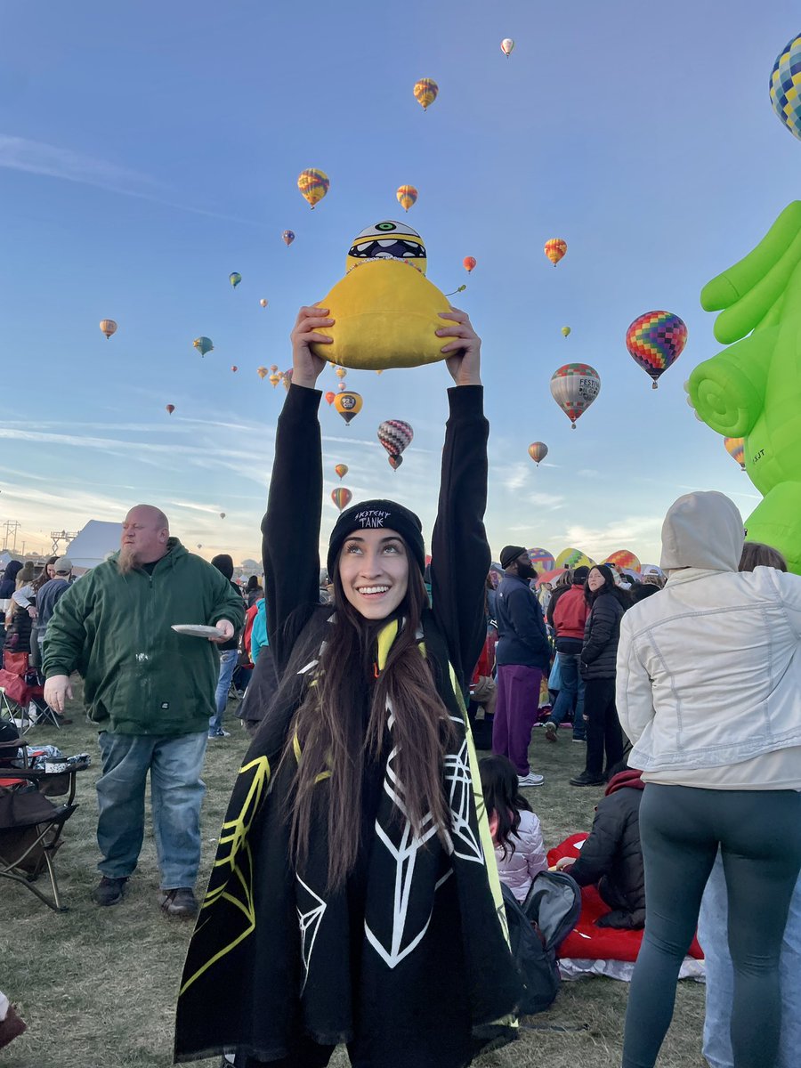 DanaeHerr3's tweet image. #CyclopsArmy 👁️💛