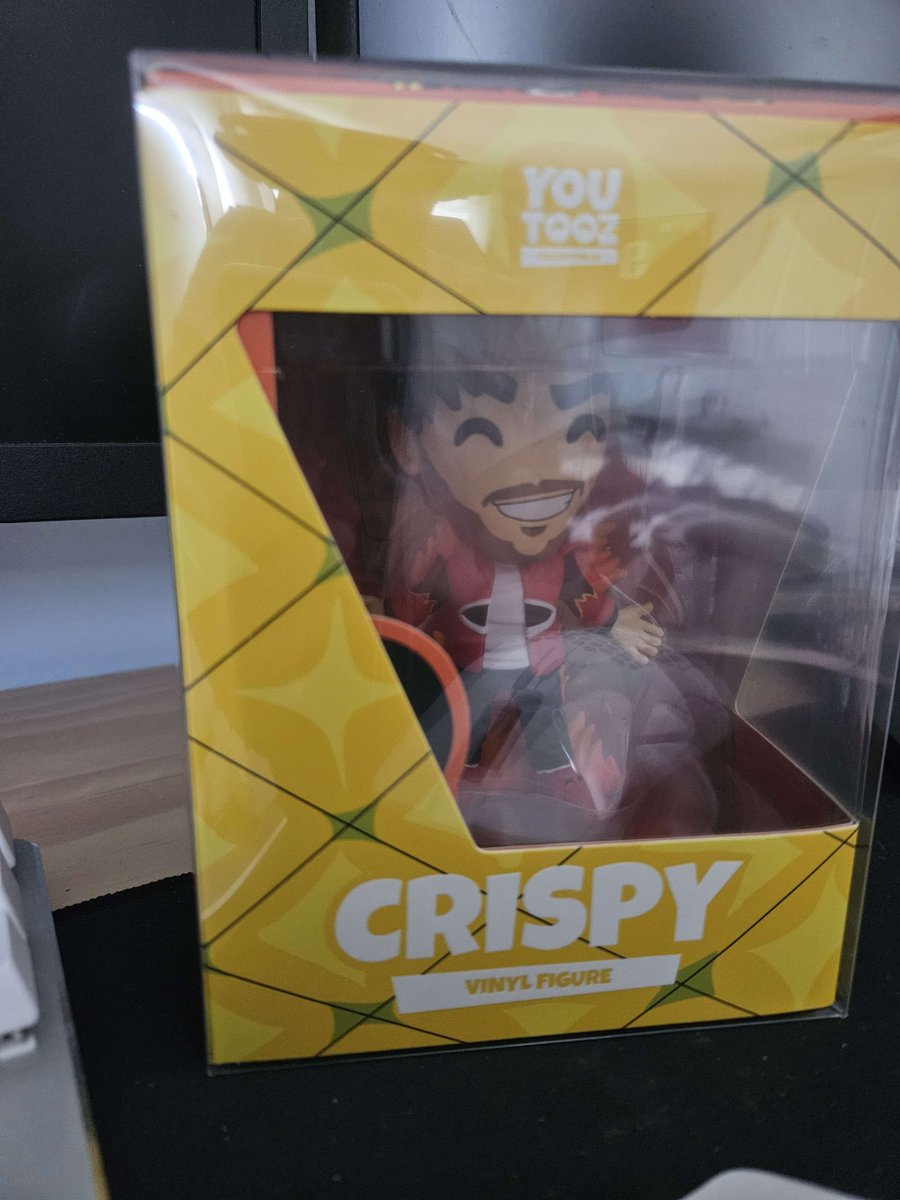 po_evil's tweet photo. Yo, finally got my @Crispy Youtooz!!! https://t.co/lf21lENTCz