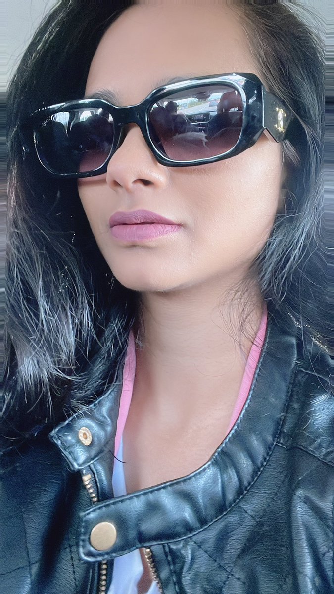 Hina | 🇨🇦 UGC Creator | Creative Strategist tweet media