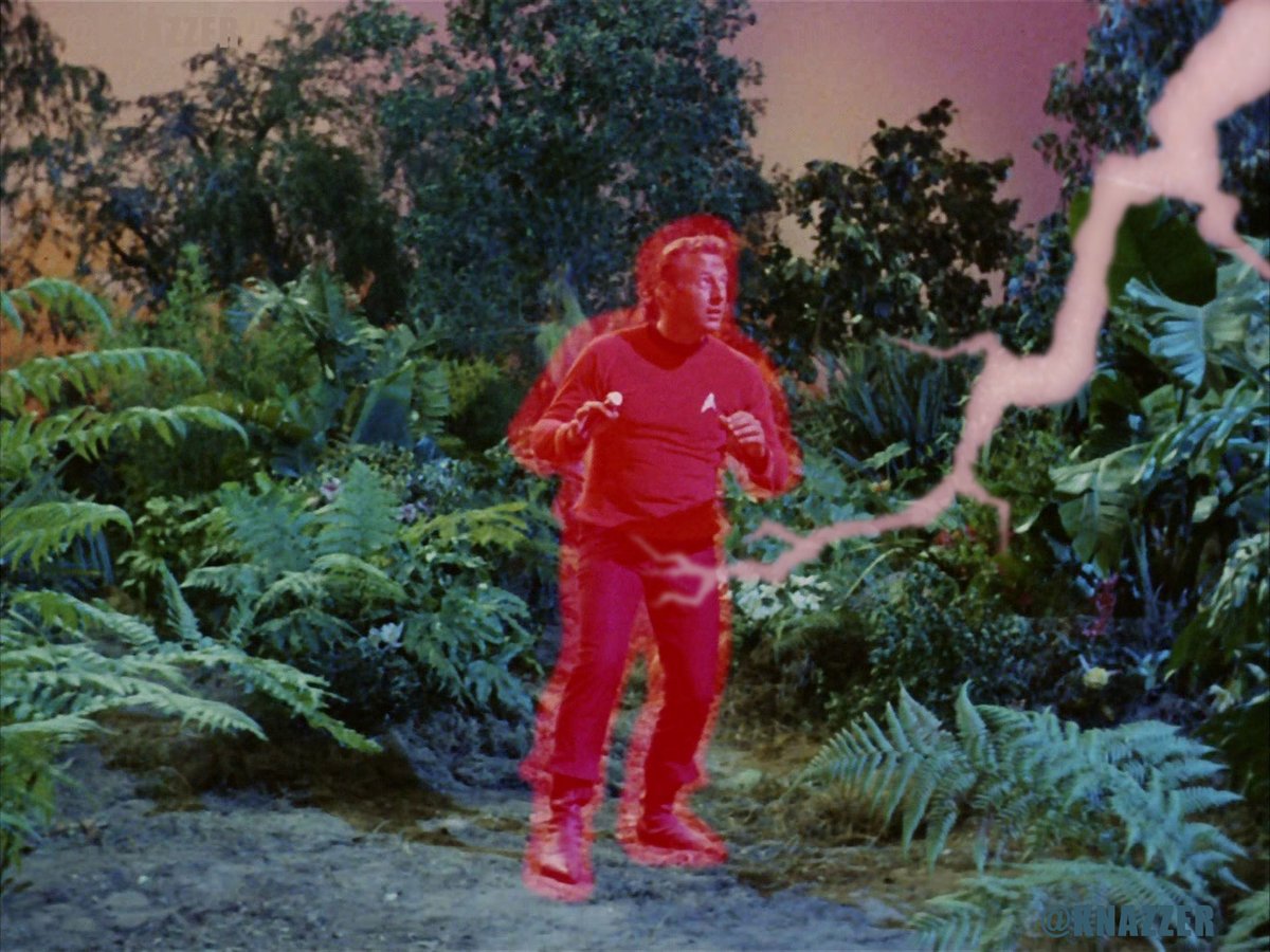 KnazzerSW's tweet photo. The Apple #StarTrek #Redshirt #TOS https://t.co/aCe3BxHIQM