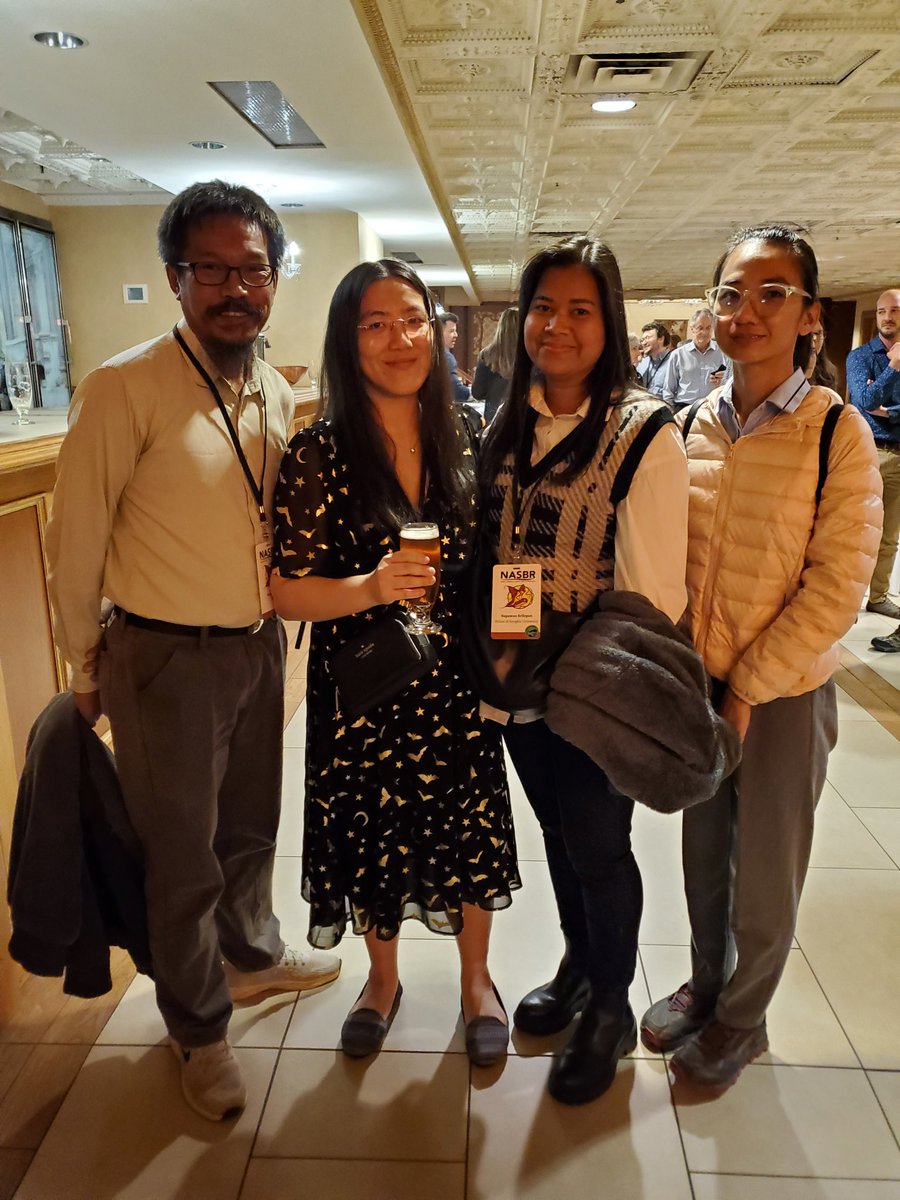 Back from hanging with all my favorite bat people at NASBR. Highlight of the week was most definitely the mini SEABCRU reunion, and finding out our Laotian colleague Bounsavane was surprisingly at this conference in Canada lol