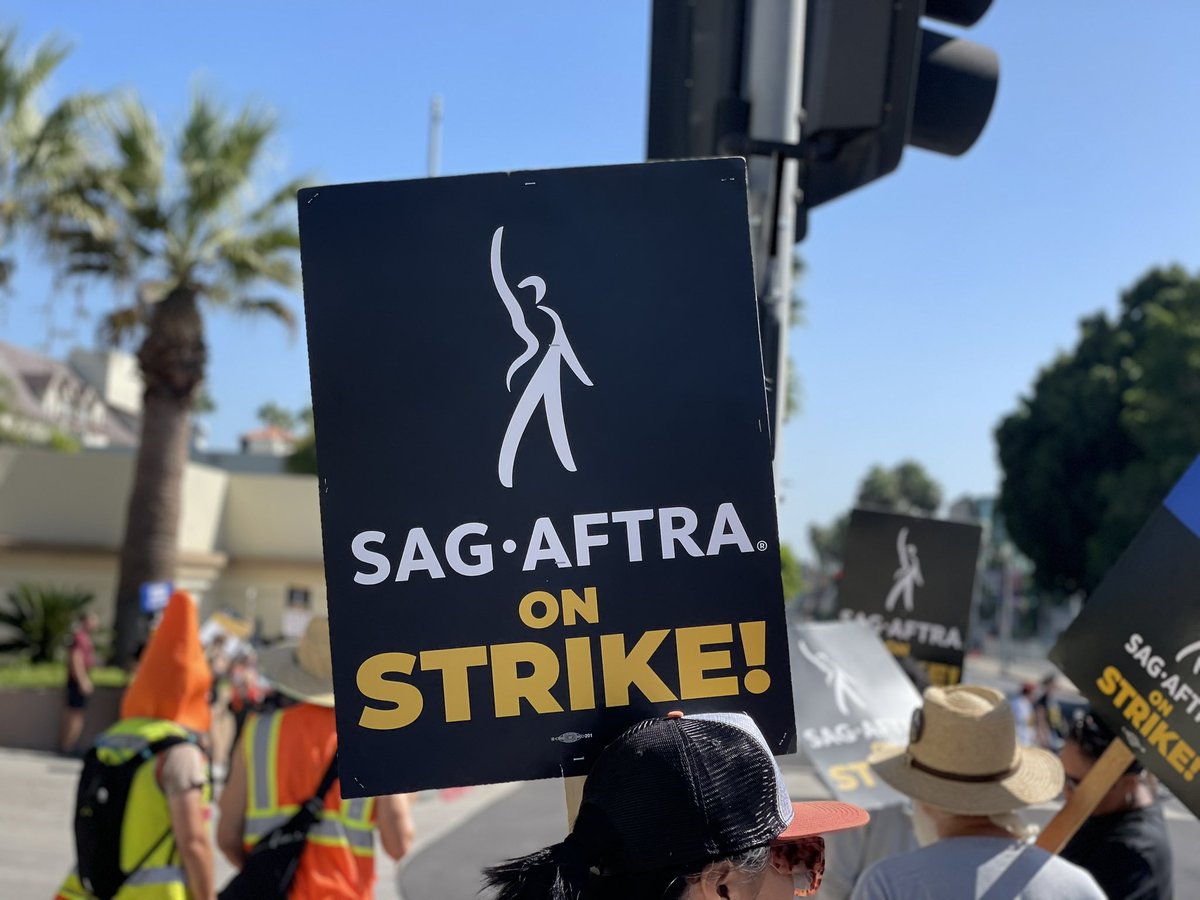 SAG folks, I know things seem bleak right now — trust me, the WGA was there in August — but PLEASE keep going to the picket lines. I had lunch with execs from TWO different studios and they both remarked how empty the picket lines have been. Flood the lines and prove ‘em wrong!