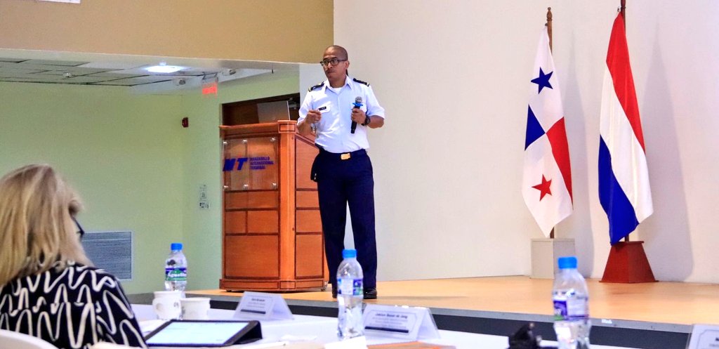 Servicio Nacional Aeronaval de Panamá tweet media