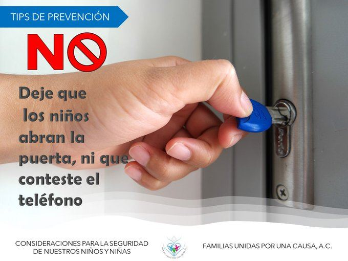 #TipsDePrevención #SeguridadParaTuFamilia
Enseña a tus hijos sobre los peligros de abrir la puerta a extraños. Mantén bien cerradas las puertas, protégelos de cualquier riesgo.
Enseña como deben contestar el teléfono para que eviten proporcionar información personal.