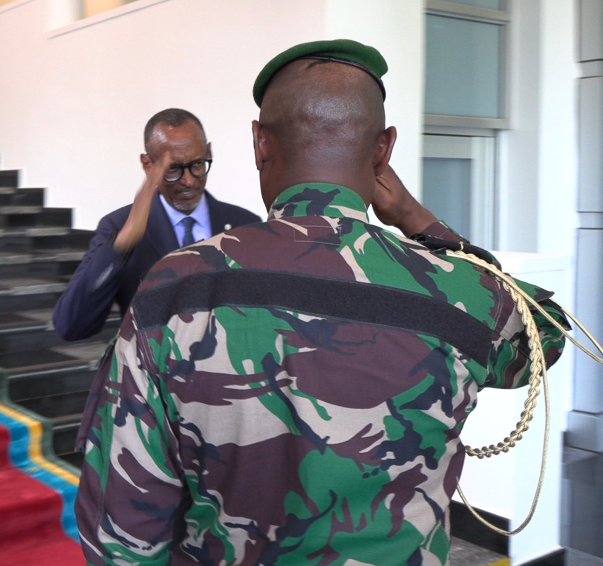 Brice Clotaire Oligui Nguema tweet media