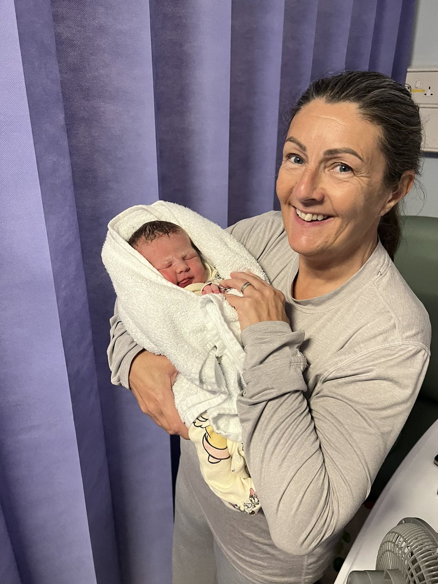 MichelleKersha7's tweet image. Welcome to our family Millie Catherine Kershaw, born today at 12.22pm weighing 7.8lbs  I’m absolutely over the moon and so proud of mummy and daddy, Taylor and Erin 💖🥰#Proudnanna #FirstGranddaughter