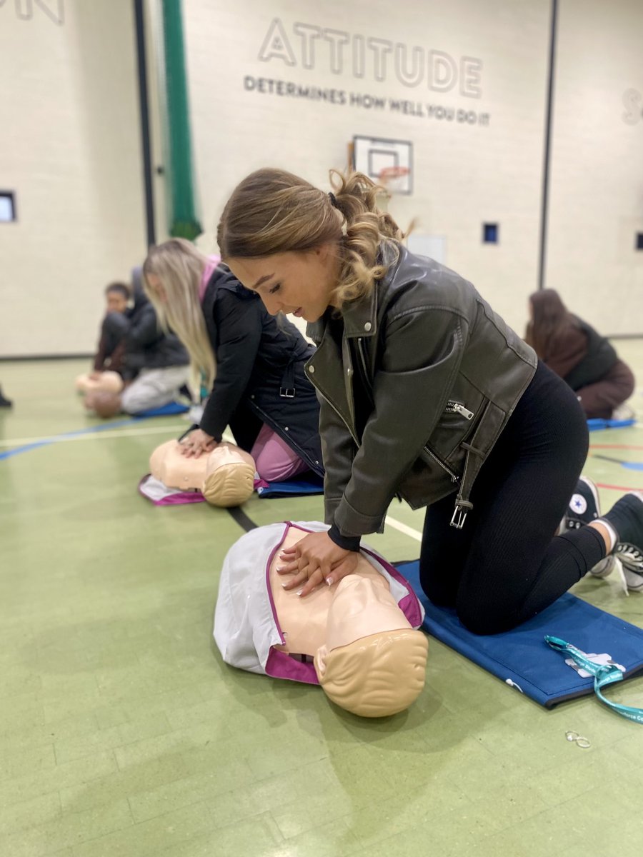 WilberforceSFC's tweet image. Today as part of #RestartAHeartDay, students from across the college learned vital CPR and resuscitation skills needed in order to potentially save lives! 

#CPRAwareness #CallPushShock #LifeSavingSkills