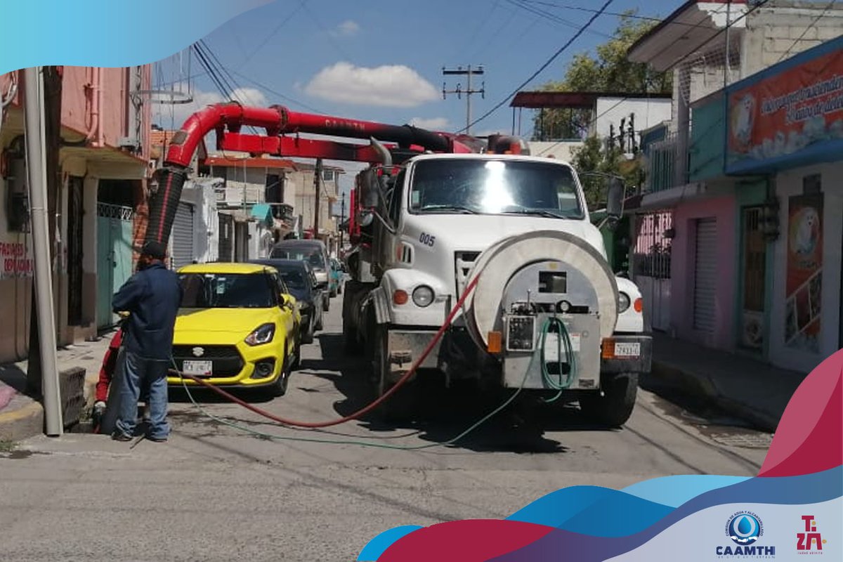 Media_Caamth's tweet photo. Gracias a los reportes de los vecinos del Fracc. Nuevo Tizayuca, personal del equipo táctico de saneamiento de la CAAMTH, acudieron a realizar desazolves en las calles Margarita, Violeta y Rosa, por taponamiento.

#CAAMTH
#CaamthTrabajaPorTizayuca
#NoTiresBasura https://t.co/7vgsSuod4N
