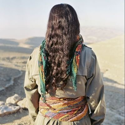 KurdPeshraw's tweet photo. دڵی من گەر لە چیا بەهێز تر نەبایێ
ئەبوو بۆ ئەم ژانانە لە لێدان بکەوتایە
#NoFlyZone4Rojava
#Sovereignty4Rojava https://t.co/teckA1snDW