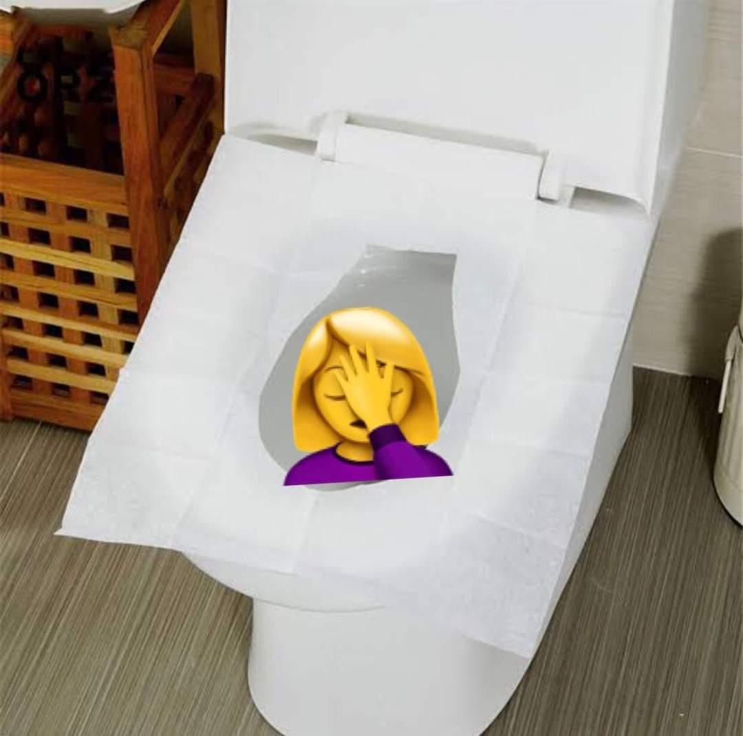 Edoqwin's tweet photo. The safest way to comfortably use a public toilet is by Using a toilet seat cover. You can use tissue paper to cover the toilet seat.
#viral
#Instablog https://t.co/7231pa0o8Z