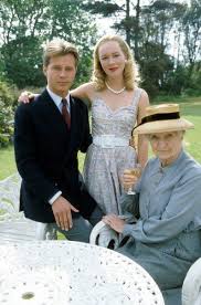 One of my favourite Agatha Christie dramatisations on drama right now 'Sleeping Murder' featuring John Moulder-Brown and Geraldine Alexander.  First broadcast January 1987. #missmarple #agathachristie