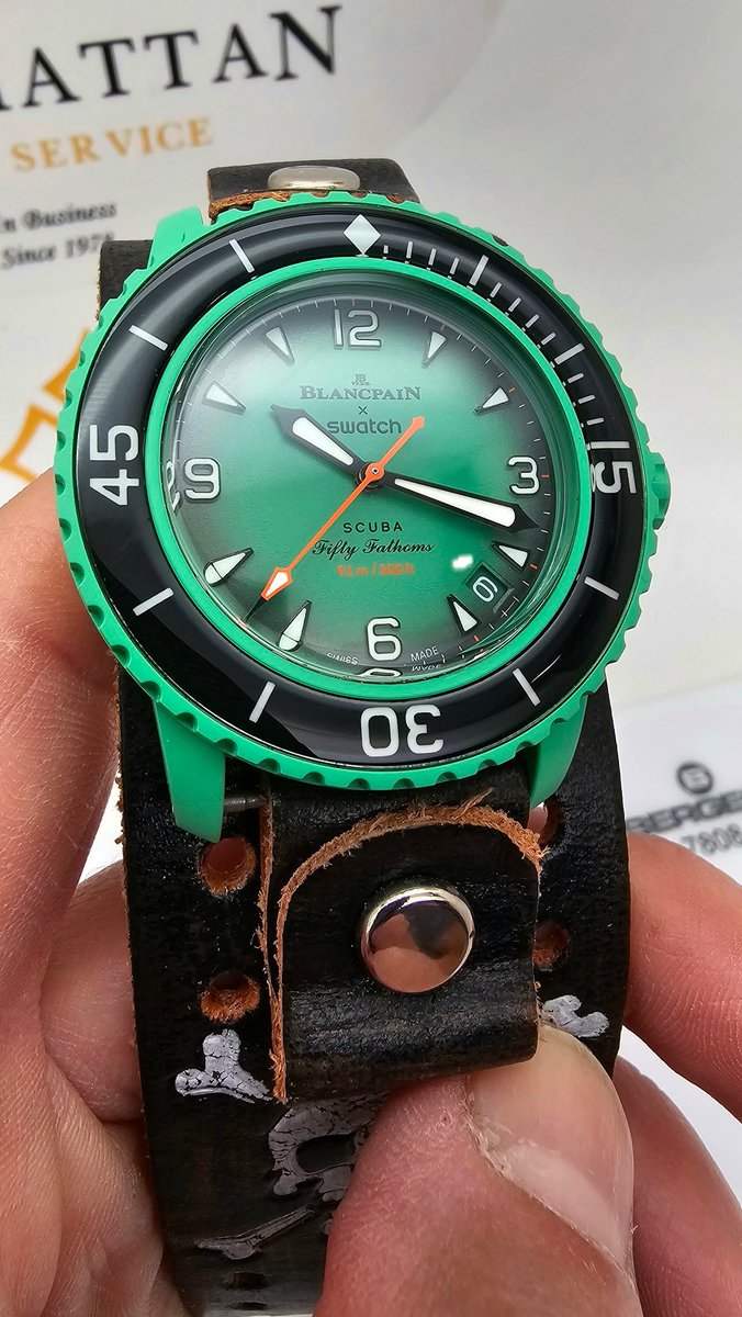 ProWatchRepair's tweet image. When vintage meets urban. My wrist's daily dose of attitude. 🍃💀 #UniqueFinds #blancpain #fifthyfathoms #onthewrist