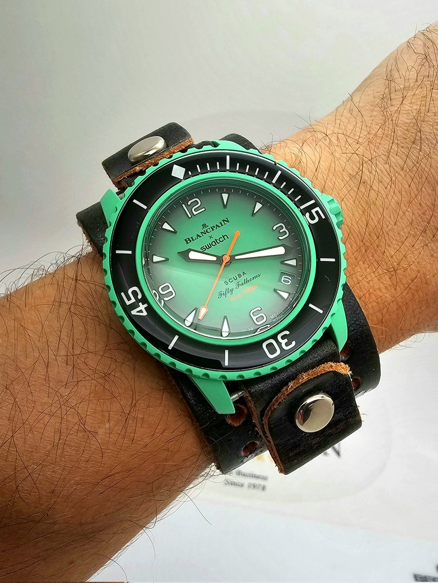 ProWatchRepair's tweet image. When vintage meets urban. My wrist's daily dose of attitude. 🍃💀 #UniqueFinds #blancpain #fifthyfathoms #onthewrist