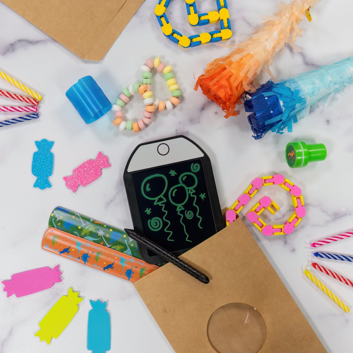 Anyone planning a Fall birthday celebration? If yes, slip our tiniest Boogie Board into birthday goodie bags this season to unlock big creativity long after the party's over.🎂 

#MyBoogieBoard #BoogieBoard #KidsParties #GoodieBag #KidsActivities