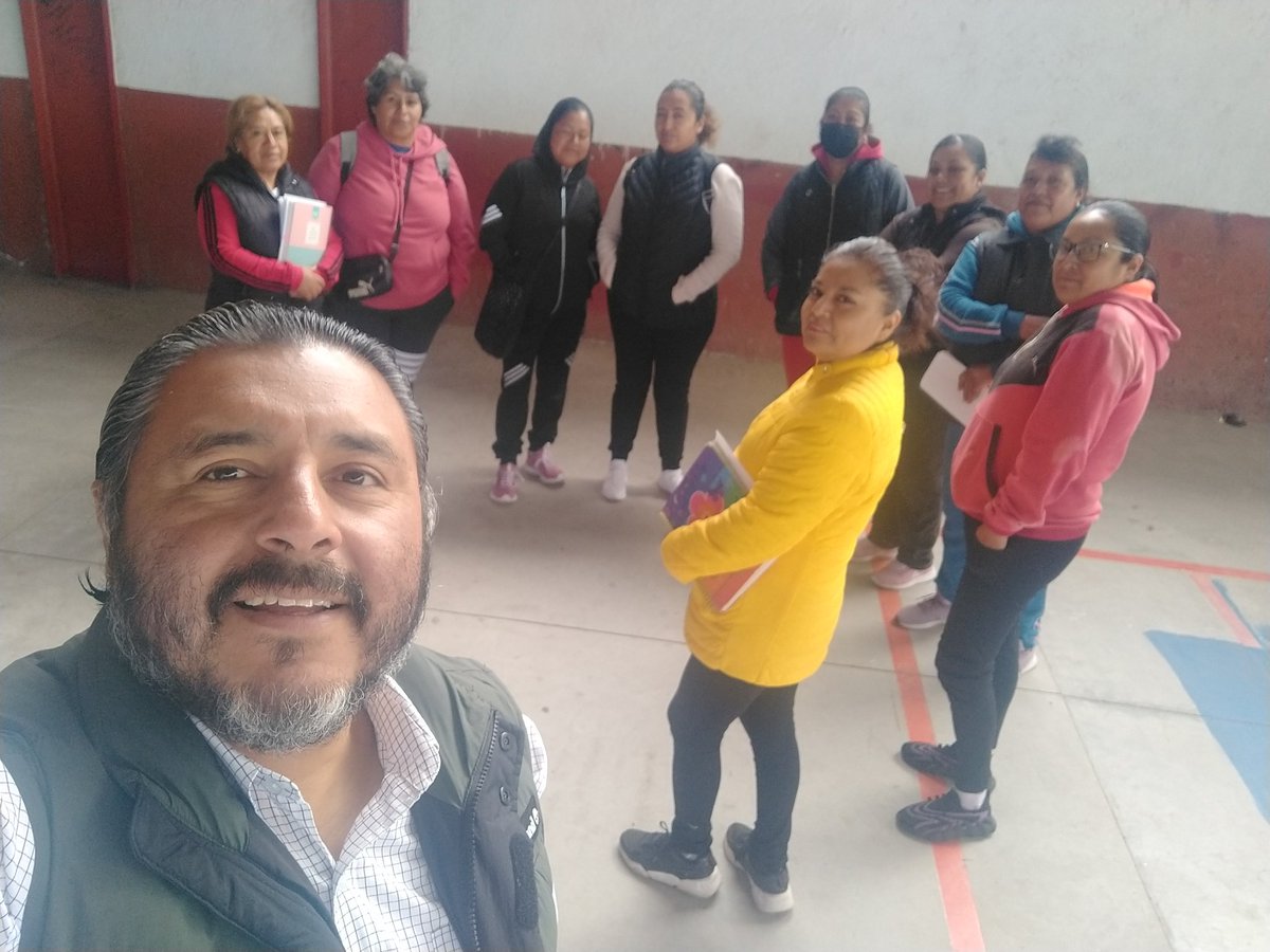 Iniciamos la semana platicando y escuchando a nuestras amigas #Delmacistas del productivo Municipio de #Xonacatlan regresaremos para hacer una activación física, claro que sí!!

El #Distrito4 se fortalece con su presencia. Gracias infinitas!!

Bendecido día!😇🙏🤟