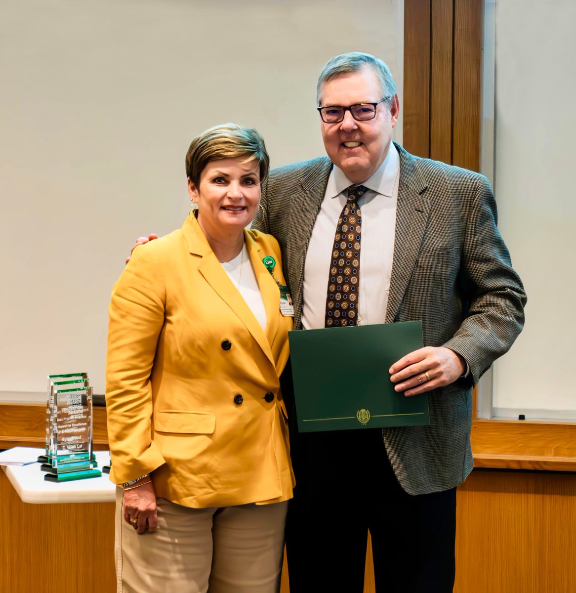 Peter Anderson, DVM, Ph.D., professor, Molecular & Cellular Pathology, has been inducted into UAB’s chapter of the National @AcadofInventors. Anderson was recognized at an induction ceremony at the @UABSchoolofBiz on October 13, 2023. Read more: buff.ly/3FkoH4o