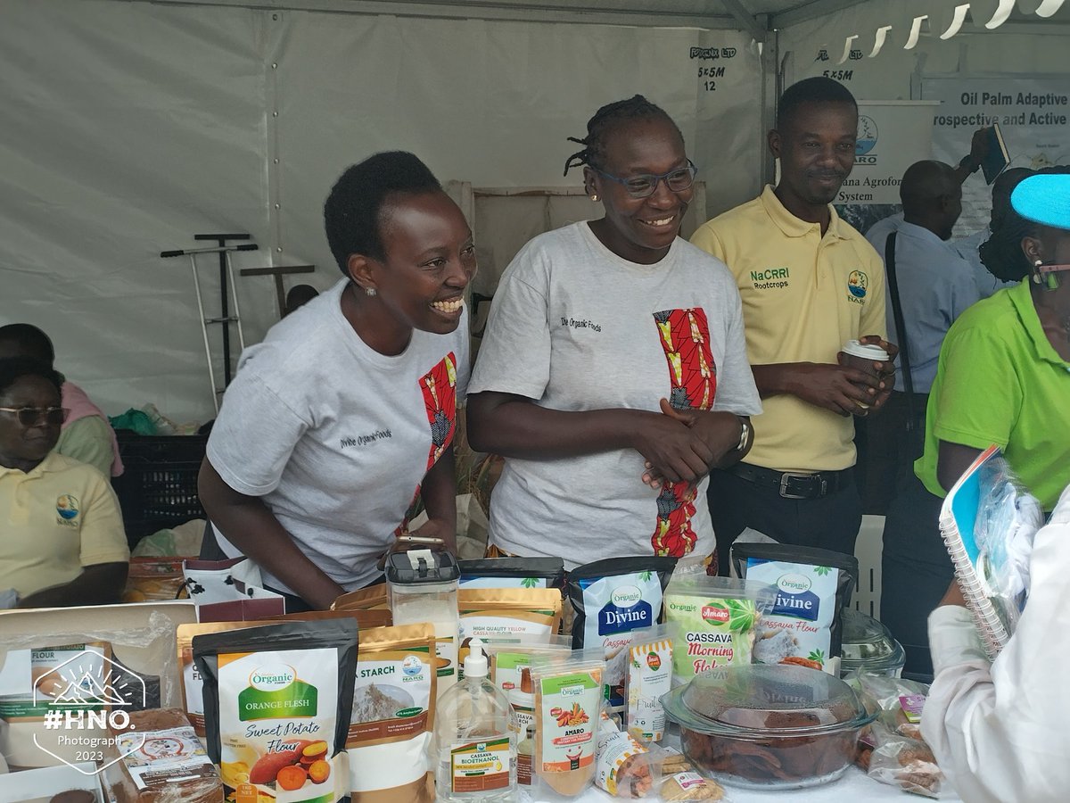 Divine Organic Foods (@divineorganicug) on Twitter photo The #WorldFoodDay Celebration at Mukono brought our staff and partners together to share mutual growth.
Meeting mentors like Dr Apollo of <a href="/NaCORIUganda/">National Coffee Research Institute Uganda (NaCORI)</a> was ecstatic.
Our clients, partners & supporters are the reason we exist.
#FoodHeroes #WaterIsFood
#WaterIsLife #WaterAction The #WorldFoodDay Celebration at Mukono brought our staff and partners together to share mutual growth.
Meeting mentors like Dr Apollo of <a href="/NaCORIUganda/">National Coffee Research Institute Uganda (NaCORI)</a> was ecstatic.
Our clients, partners & supporters are the reason we exist.
#FoodHeroes #WaterIsFood
#WaterIsLife #WaterAction