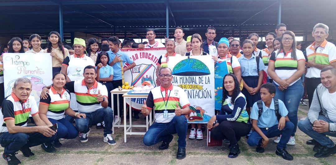 b_beroes's tweet photo. EL LICEO BOLIVARIANO GERMÁN FLEITAS BEROES CELEBRÓ EL DÍA MUNDIAL DE LA ALIMENTACIÓN CON PARTICIPACIÓN DE ESTUDIANTES, PADRES, DOCENTES, Y TODO EL PERSONAL DE ESTA PRESTIGIOSA INSTITUCIÓN https://t.co/XtVSB2yti7