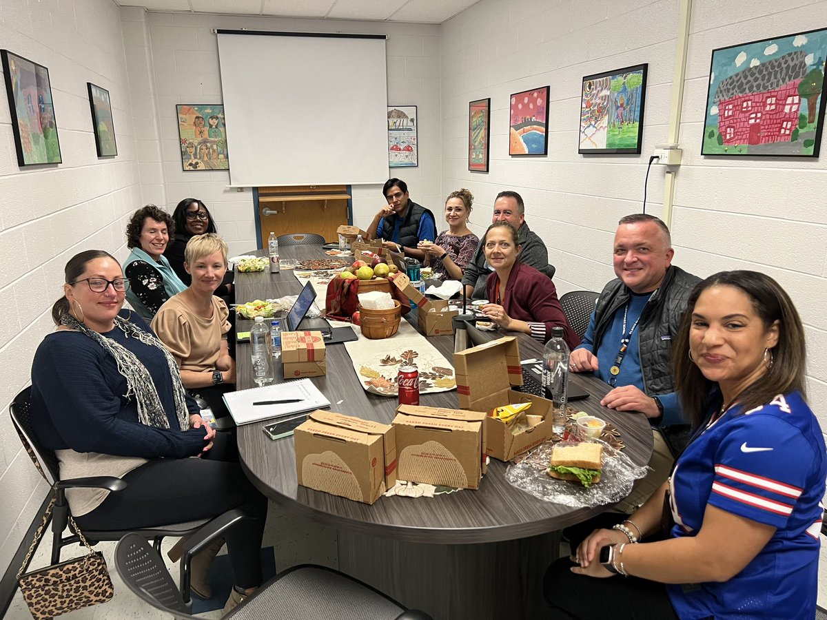 Herndon Pyramid Principals meeting at Aldrin. Together, we learn, share, and collaborate. #OneAldrin #OurFCPS @fcpsnews @FCPSRegion1 @PrincipalWolfe @HutchisonEagles @DranesvilleD @Herndon_ES @HerndonMiddle @ArmstrongFcps @Clearview_ES @FCPSSupt #LiveYourExcellence @casas_jimmy