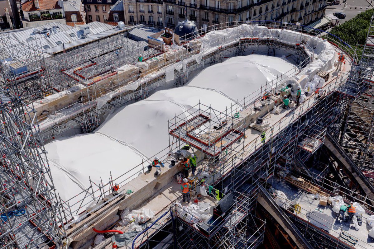 VisitWorld_'s tweet photo. 🇫🇷 The long-awaited opening of Notre Dame is planned in Paris The exterior decoration of the Cathedral of Notre Dame will be completed by the summer, and the temple itself is planned to be fully opened by December 2024👏 #travelnews #visitworld https://t.co/9muVPn3XiQ
