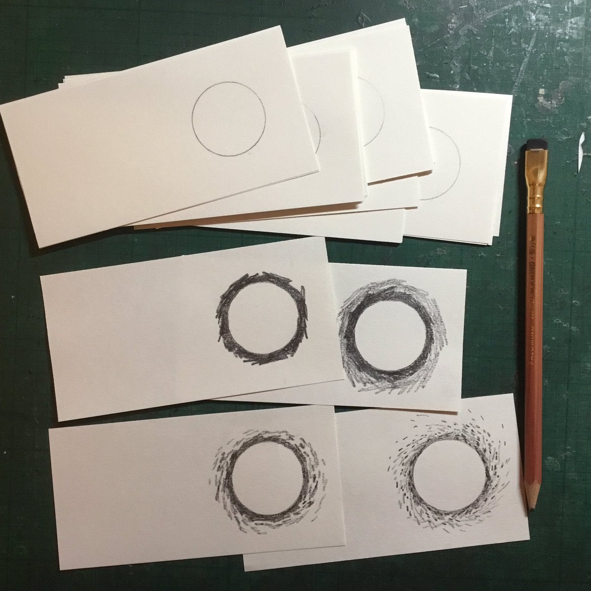 JeanEd70's tweet image. #drawing 4089 the beginning of a flip book animation #adrawingaday #flipbookanimation #thedailysketch