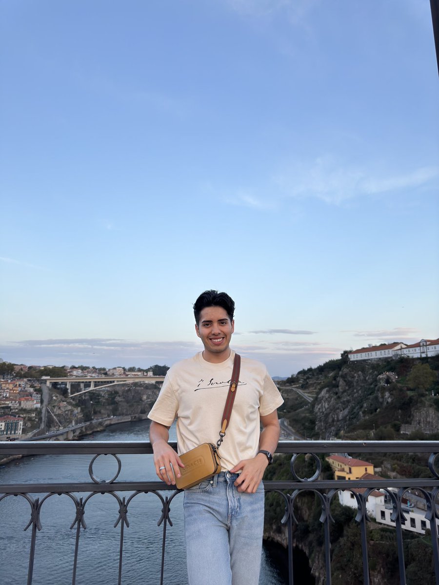 PapiChuloSecret's tweet photo. 🤠 https://t.co/LhKv8Ay0nH