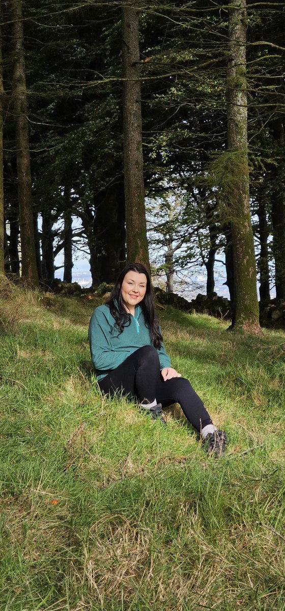 EarthyVA's tweet photo. First things first…
Let me introduce myself. Hello there! My name is Lorna Anne Tierney.  Read the full post here👇 https://t.co/LLPGz5x1EH https://t.co/YCHBaQ8KqH