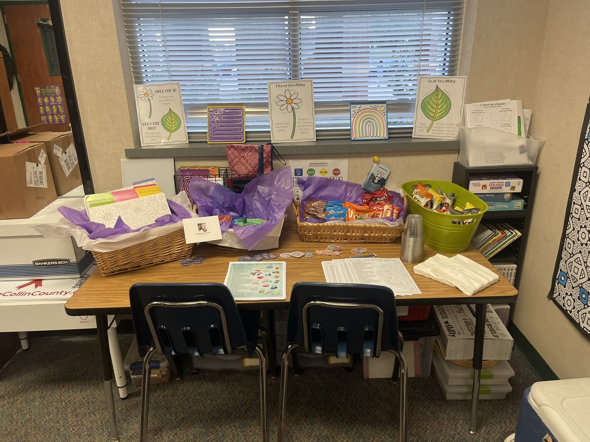 presscounselor's tweet photo. Today was my staff wellness day! Teachers and staff came on their planning period to have a little self-care. Mindfulness at work! Great staff at Press Elementary. https://t.co/LOTBJj5z8D